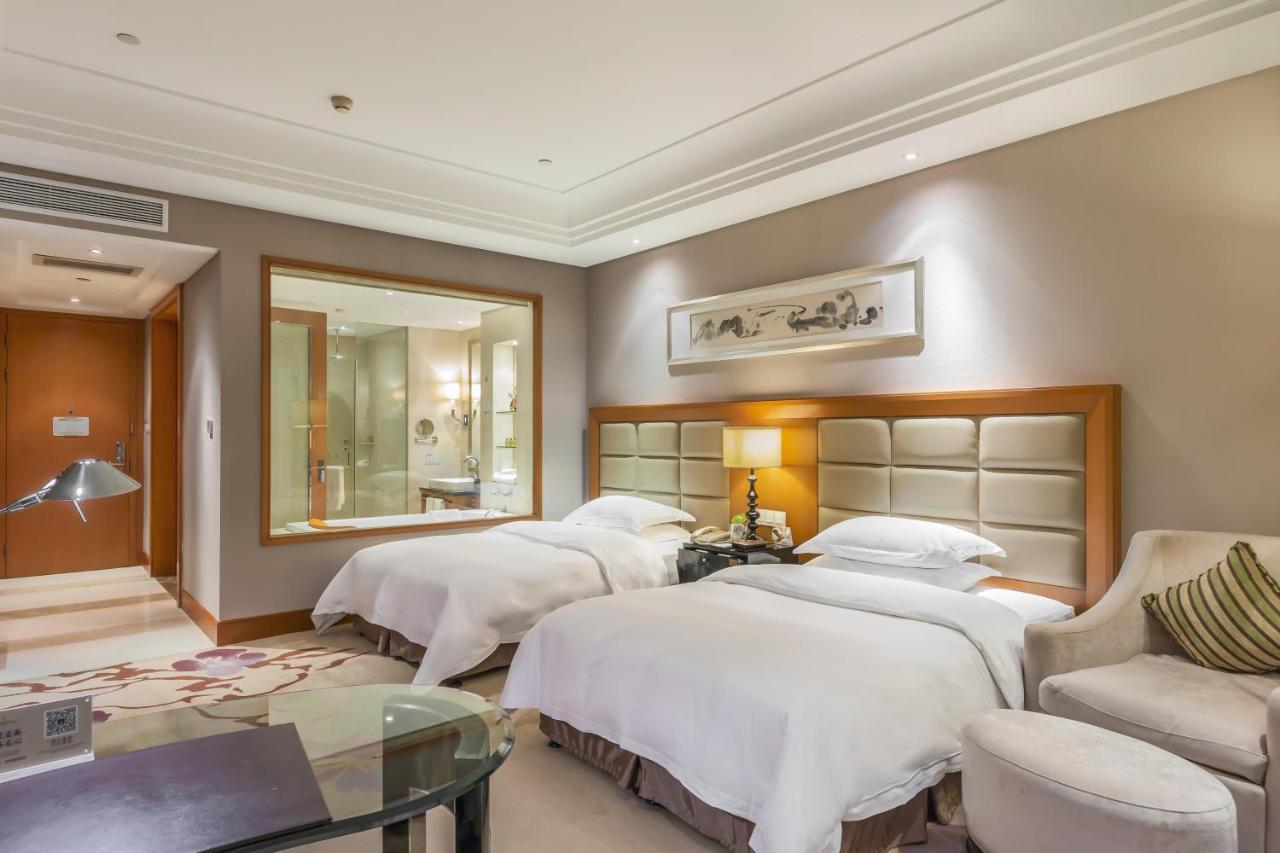Wyndham Xinyang Downtown Otel Dış mekan fotoğraf