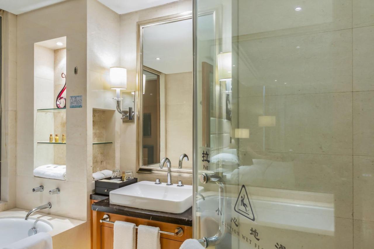 Wyndham Xinyang Downtown Otel Dış mekan fotoğraf