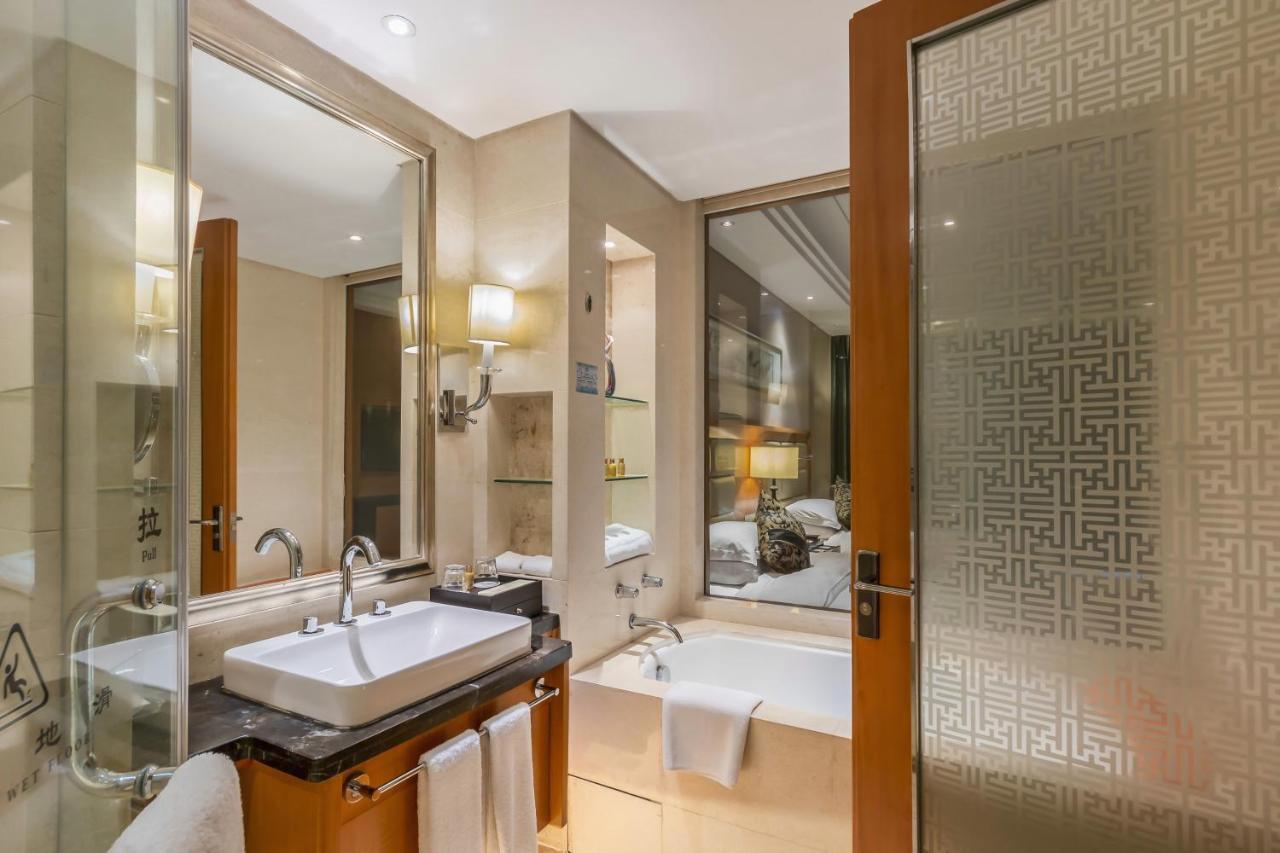 Wyndham Xinyang Downtown Otel Dış mekan fotoğraf
