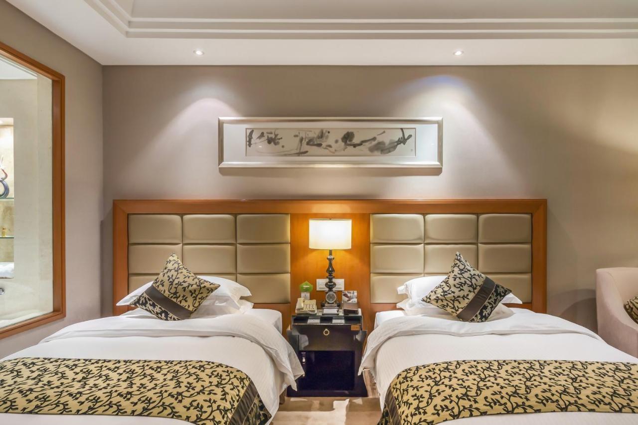 Wyndham Xinyang Downtown Otel Dış mekan fotoğraf
