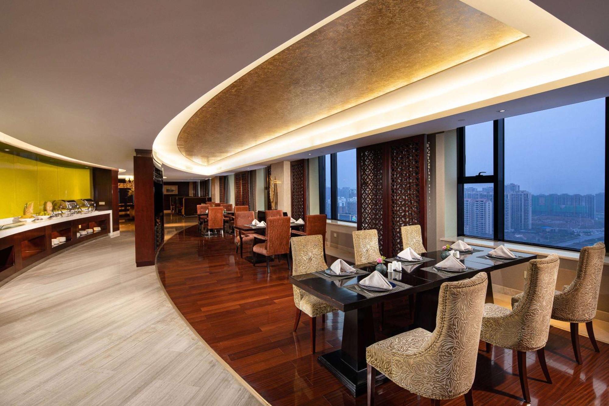 Wyndham Xinyang Downtown Otel Dış mekan fotoğraf